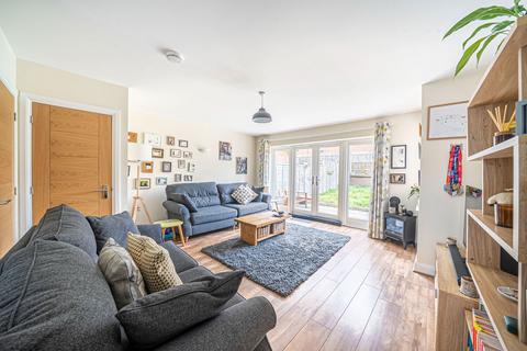 3 bedroom terraced house for sale, Railway Place, Whitchurch, RG28 7FX