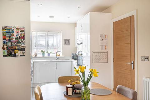 3 bedroom terraced house for sale, Railway Place, Whitchurch, RG28 7FX