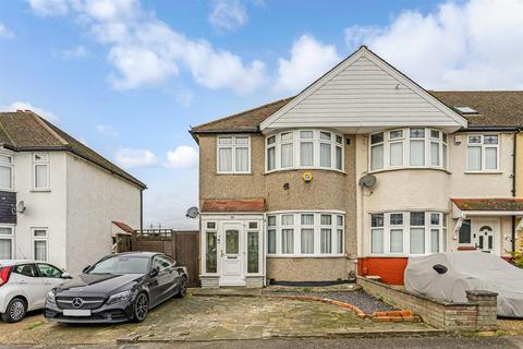 Russell Road, Chingford