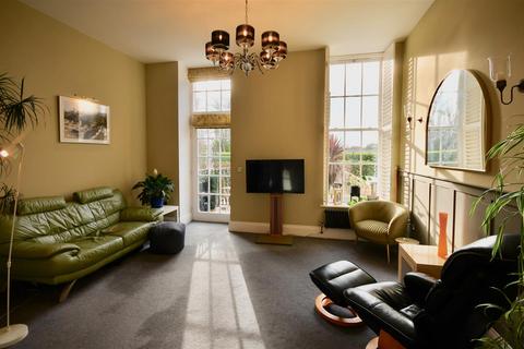 2 bedroom terraced house for sale, The Hamptons, Cotford St. Luke
