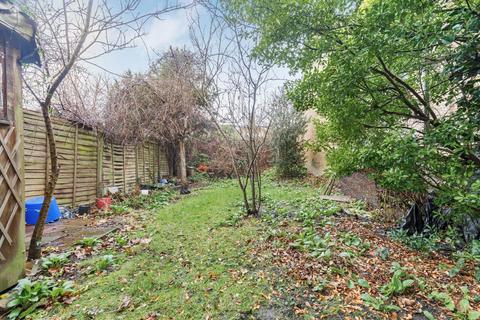 1 bedroom apartment to rent, Werter Road, Putney, SW15