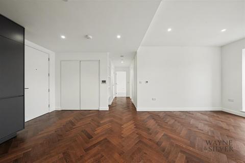 2 bedroom apartment to rent, Parkview Avenue, Brent Cross, NW2