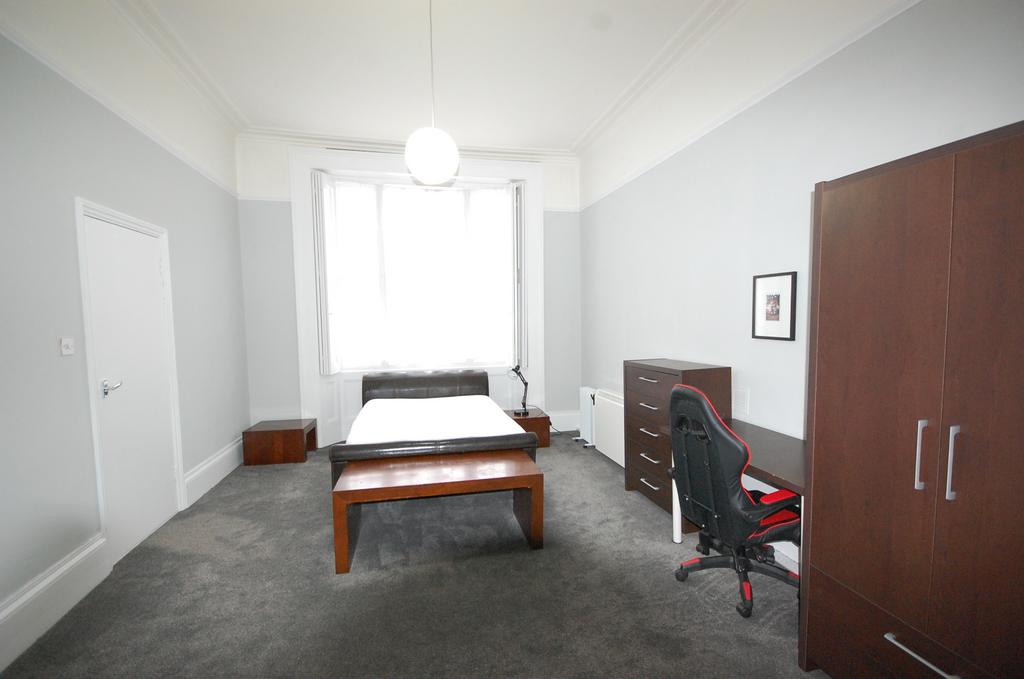 Studio room