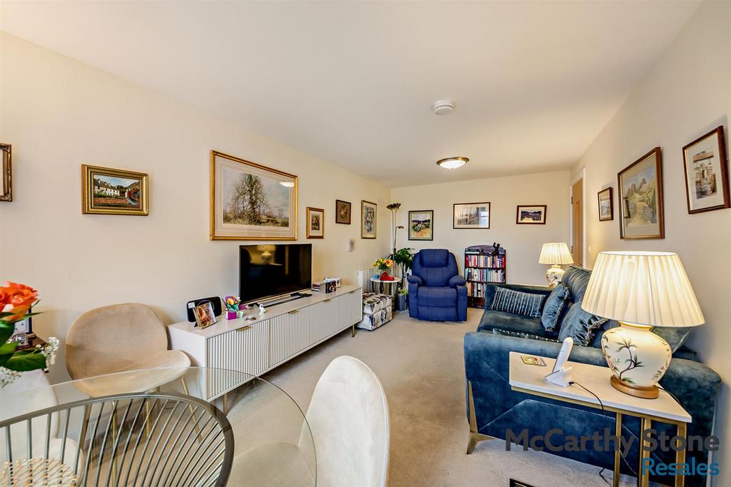 8679236-interior20-800.jpg