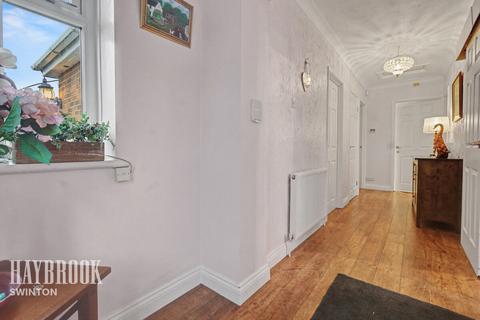 2 bedroom detached bungalow for sale, Brook Drive, West Melton