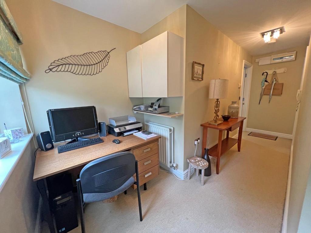 Hall/Study