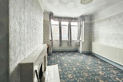 3 bedroom semi-detached house for sale, Walburt Avenue, Thurnscoe, Rotherham, S63 0TN