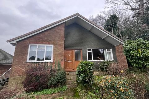 2 bedroom detached bungalow for sale, Whittingtons Way, Hastings