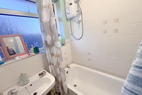 2 bedroom detached bungalow for sale, Whittingtons Way, Hastings