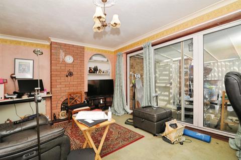3 bedroom terraced house for sale, Pelwood Road, Camber, Rye