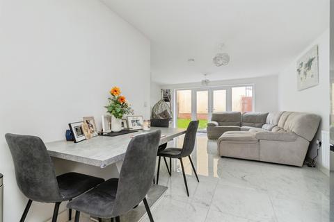 3 bedroom semi-detached house for sale, Eight Acre Drive, Paignton