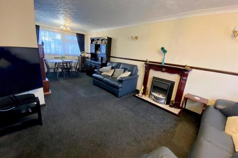 3 bedroom terraced house for sale, Maplestead Road, Dagenham