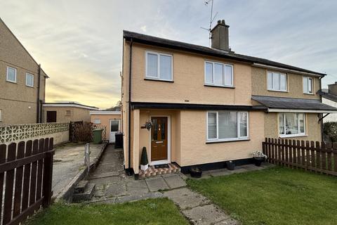 3 bedroom semi-detached house for sale, Maeshyfryd Road, Llangefni, Anglesey, LL77