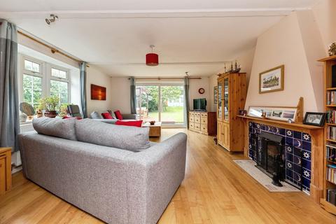 5 bedroom detached bungalow for sale, North Avenue, Letchworth Garden City