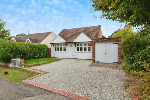 5 bedroom detached bungalow for sale, North Avenue, Letchworth Garden City
