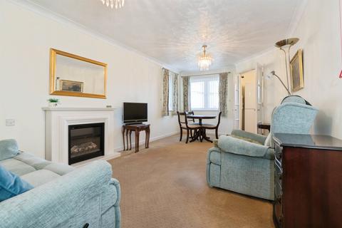 2 bedroom retirement property for sale, Oakley Road, Southampton