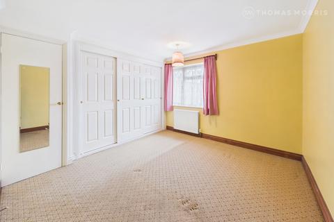 3 bedroom semi-detached house for sale, The Rowlands, Bedfordshire SG18