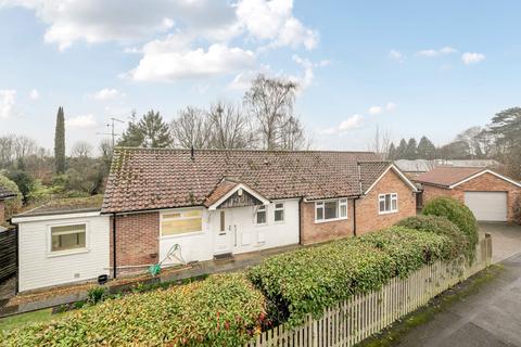 4 bedroom bungalow for sale, Beverley Gardens, Reading RG10