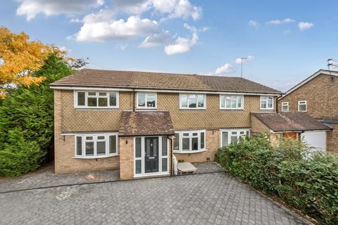 undefined, Wych Elms St. Albans AL2