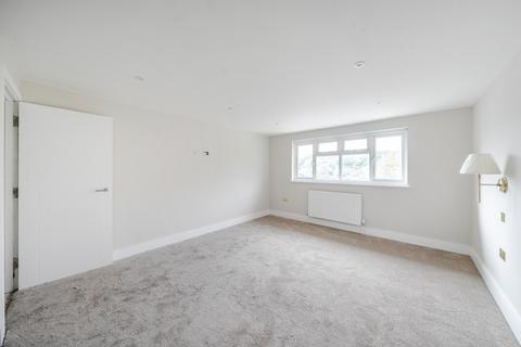 undefined, Wych Elms St. Albans AL2