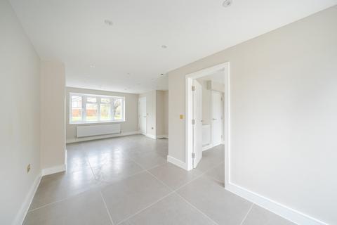 undefined, Wych Elms St. Albans AL2