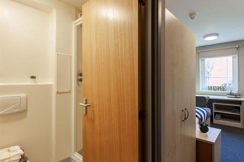 1 bedroom in a flat share to rent, Boston Street, Sheffield S2
