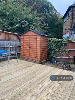 2 bedroom maisonette to rent, Deer Park Gardens, Mitcham/Morden, CR4