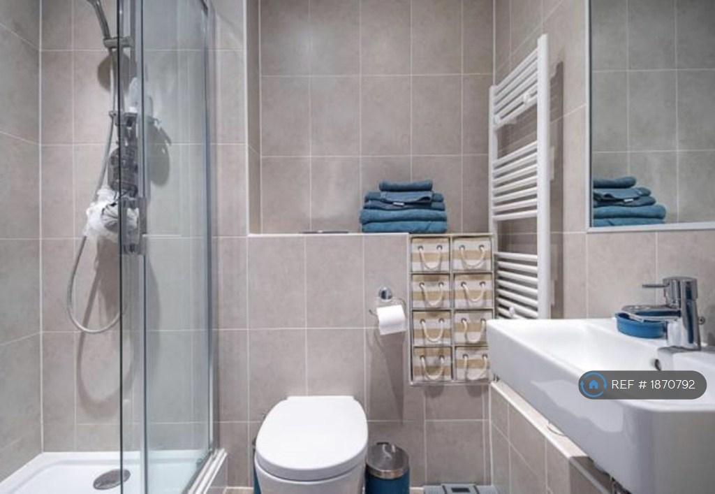 Ensuite To Bedroom 1
