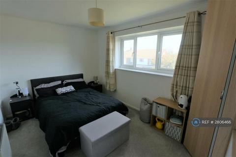 1 bedroom flat to rent, Windsor Way, Polegate, BN26
