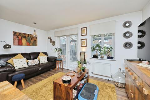 3 bedroom terraced house for sale, Walnut Way, Dereham