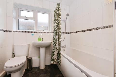 undefined, Huntington Road, York