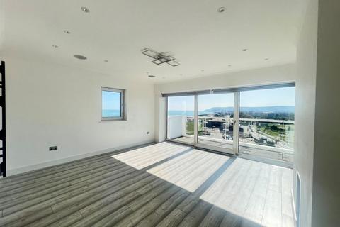 2 bedroom flat for sale, Royal Parade, Eastbourne