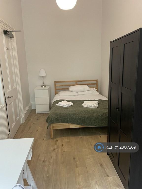 Front Bedroom Bed