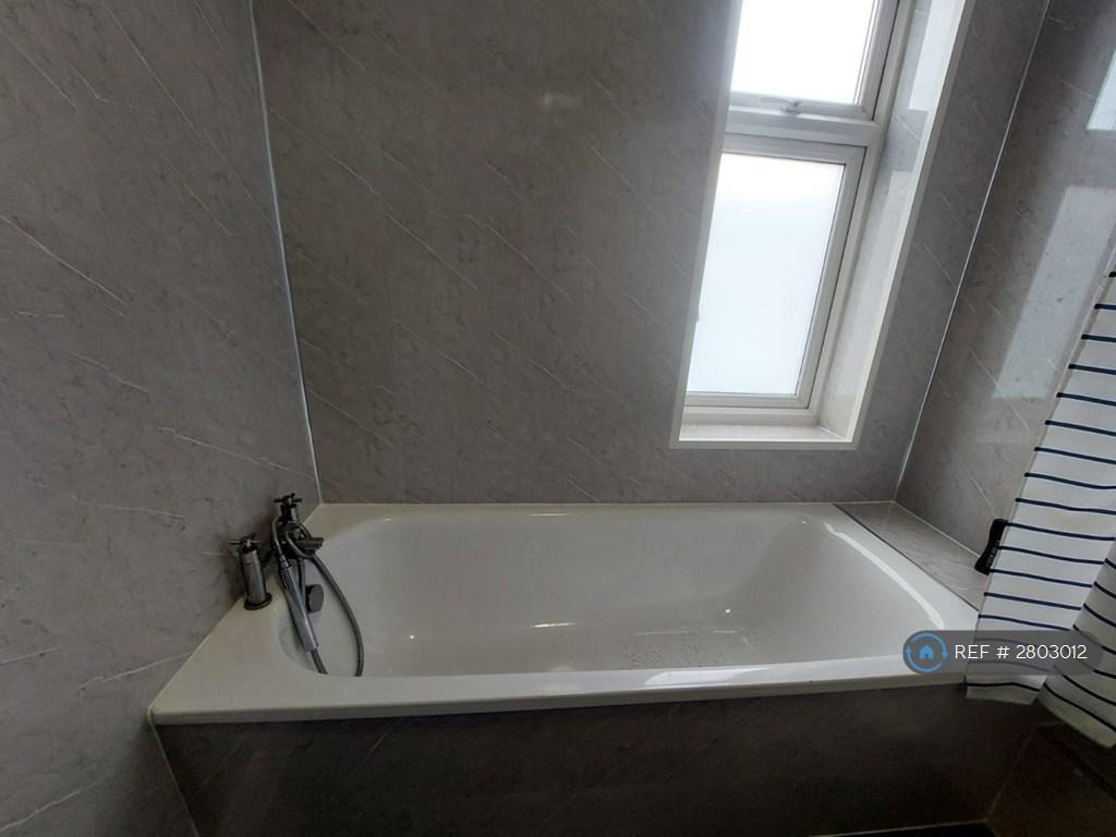 Bathroom &amp; Toilet
