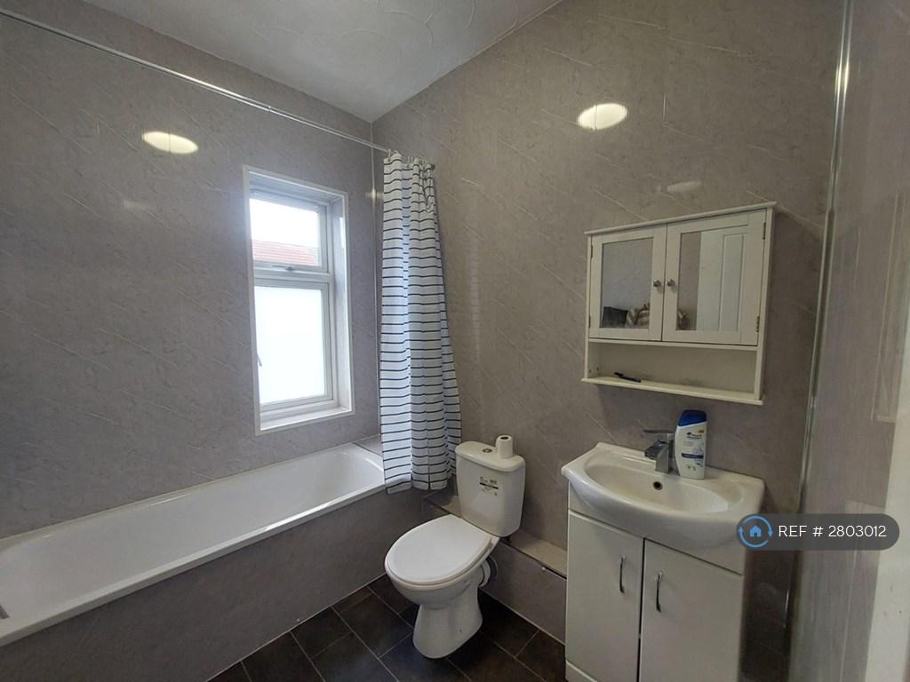 Bathroom &amp; Toilet