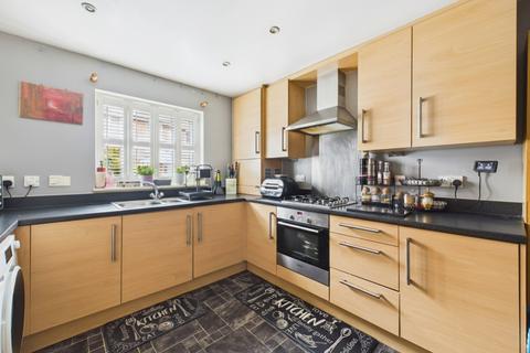 3 bedroom end of terrace house for sale, Juno Way, Wainscott, Rochester, ME3 8FD