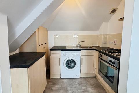 1 bedroom flat for sale, Malmesbury Park Place, Bournemouth