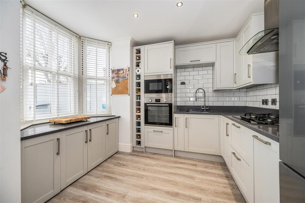 Modern Kitchen.jpg