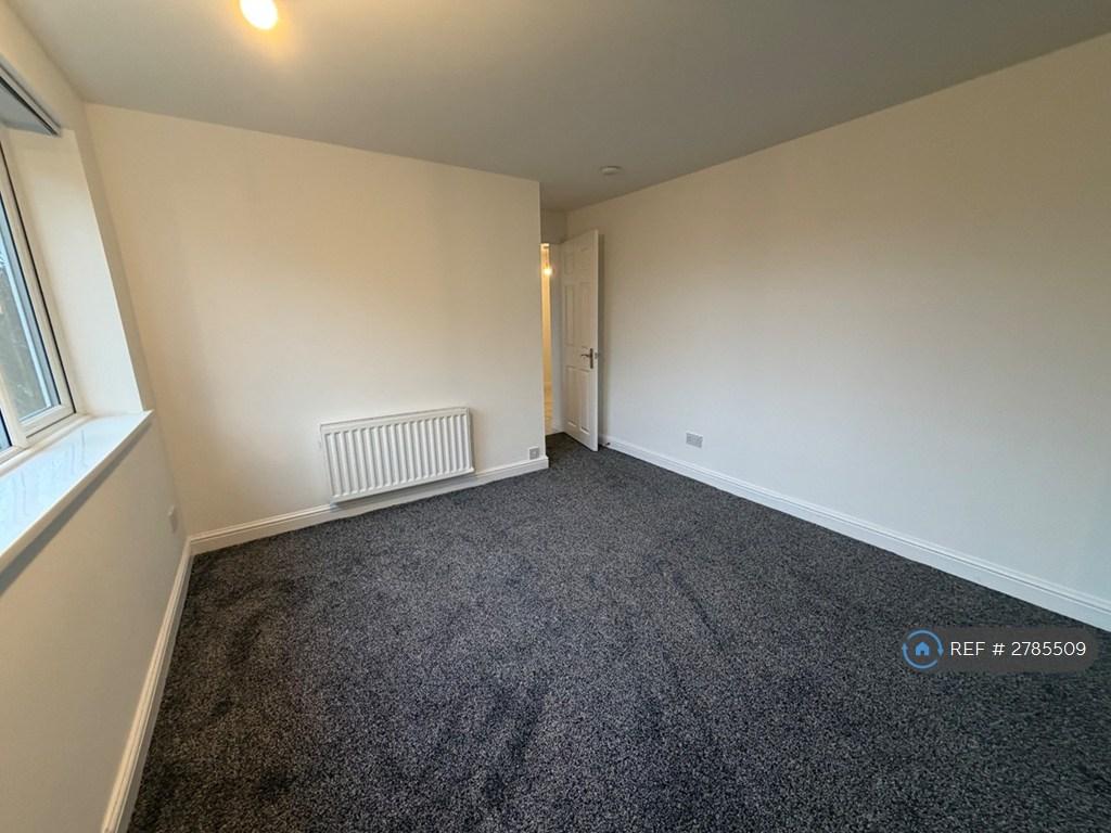 Large Bedroom