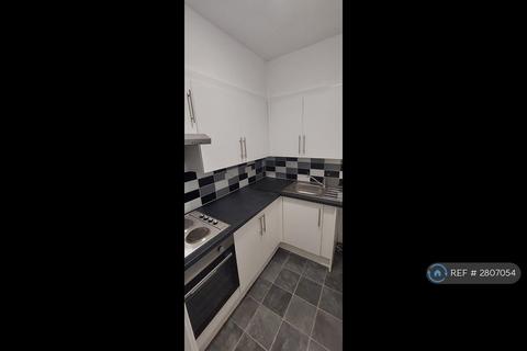 2 bedroom flat to rent, Heysham Road, Heysham, Morecambe, LA3