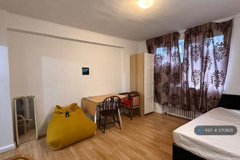 undefined, Brae Court, Kingston Upon Thames, KT2