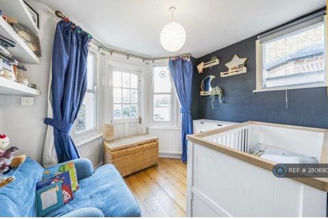 2 bedroom flat to rent, Rosebery Road, London, SW2