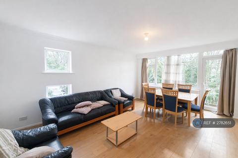 undefined, Grosvenor Court, Salford, M7