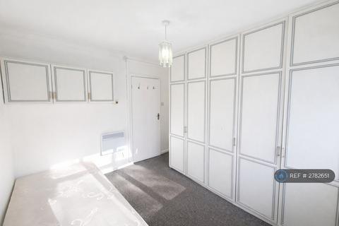 undefined, Grosvenor Court, Salford, M7