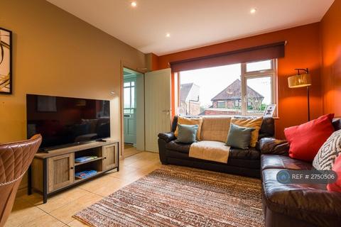 undefined, Weyside Gardens, Guildford, GU1