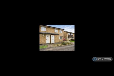 2 bedroom maisonette to rent, Snowden Avenue, Uxbridge, UB10
