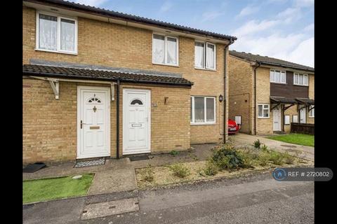 2 bedroom maisonette to rent, Snowden Avenue, Uxbridge, UB10