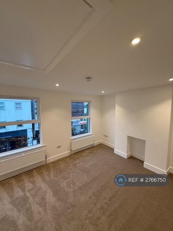 Bedroom 1 (Master)