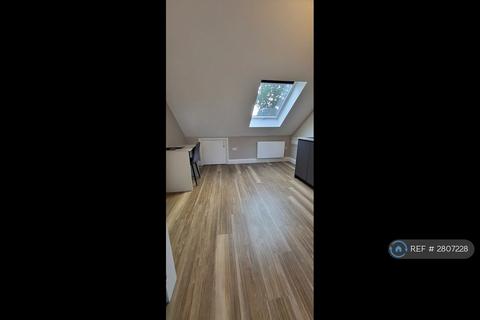 undefined, Redwood Drive, Epsom, KT19