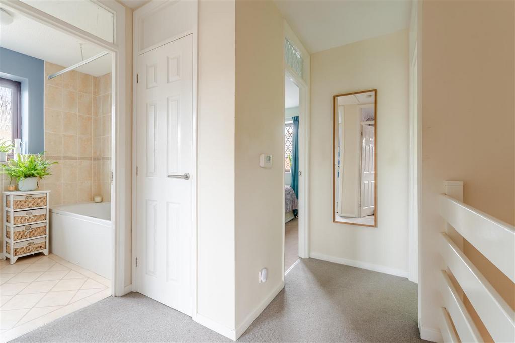 37 North End Road, Yatton 18.jpg